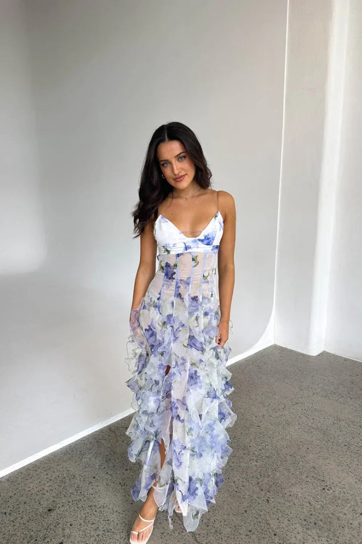 Amelia - Elegant Women&