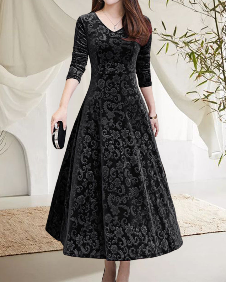 Amelia - Elegant Women&