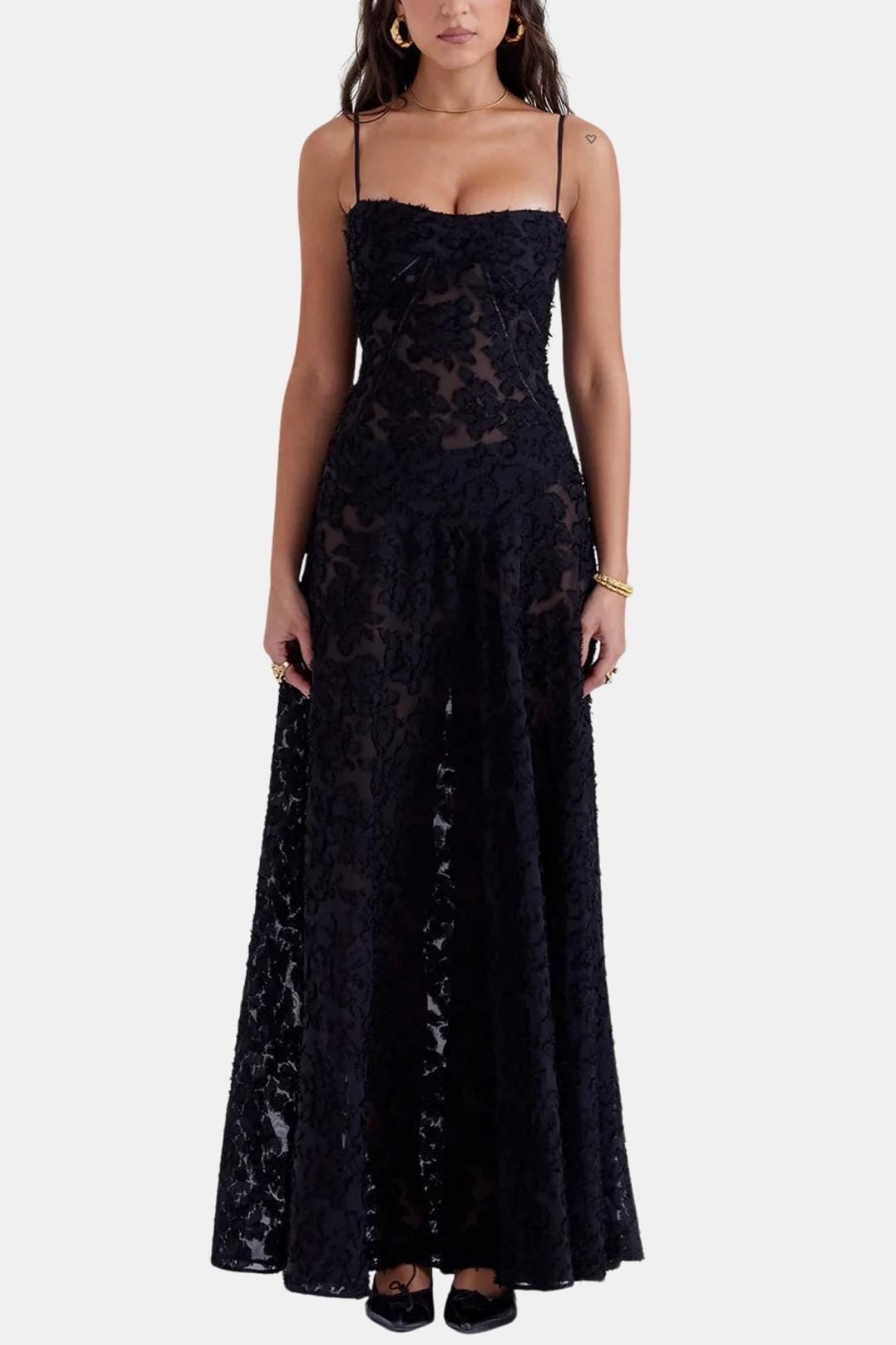 Amelia - Flowy Women's Wedding Guest Dress with Sweetheart Neckline and Maxi Length