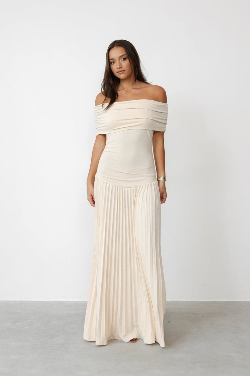 Aurora - Elegant Women's Wedding Guest Dress with Off-Shoulder Neckline and Pleated Maxi Skirt