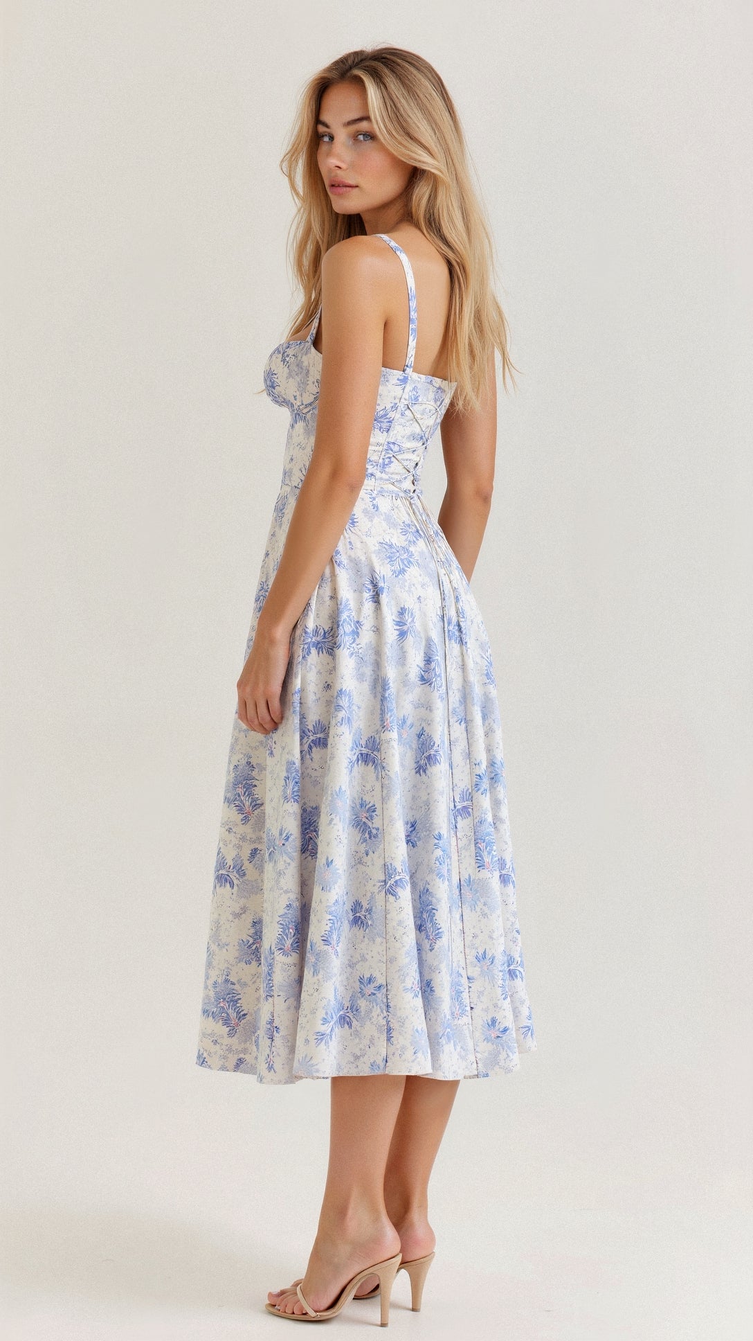 Aurora - Romantic Women's Wedding Guest Dress with Sweetheart Neckline and Front Slit