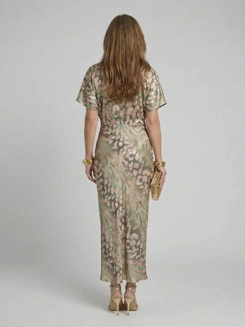 Charlotte - Elegant Women&