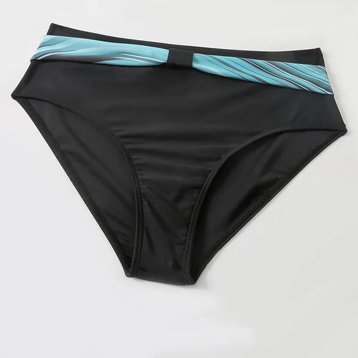 Chloe - Chic Women&