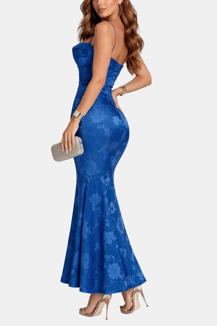 Chloe - Elegant Women&