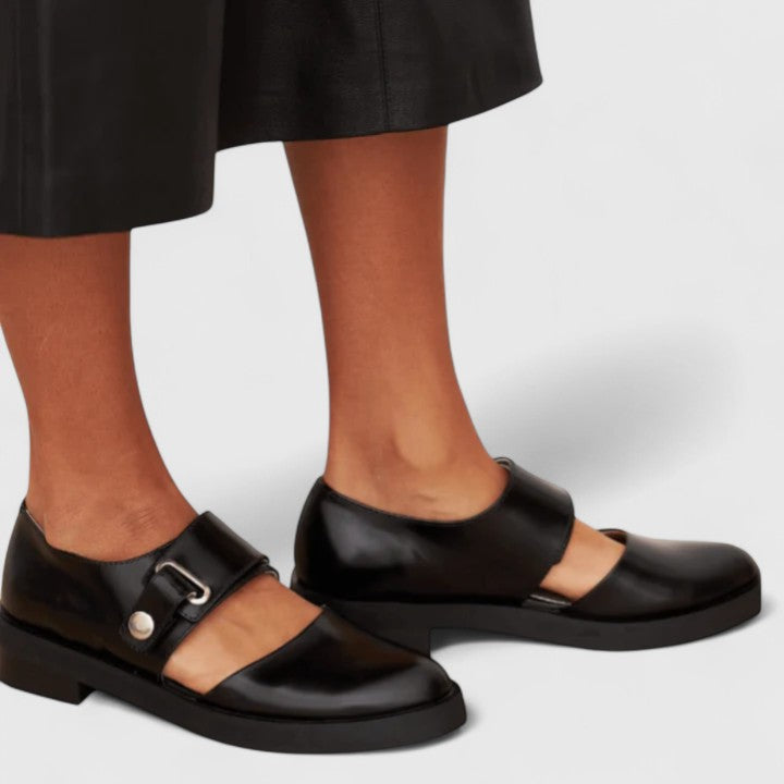 Ella - Chic Women&