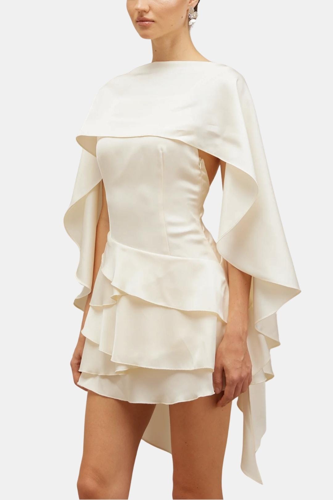 Evelyn - Chic Women's Wedding Guest Dress with Dramatic Cape Sleeves and Tiered Skirt