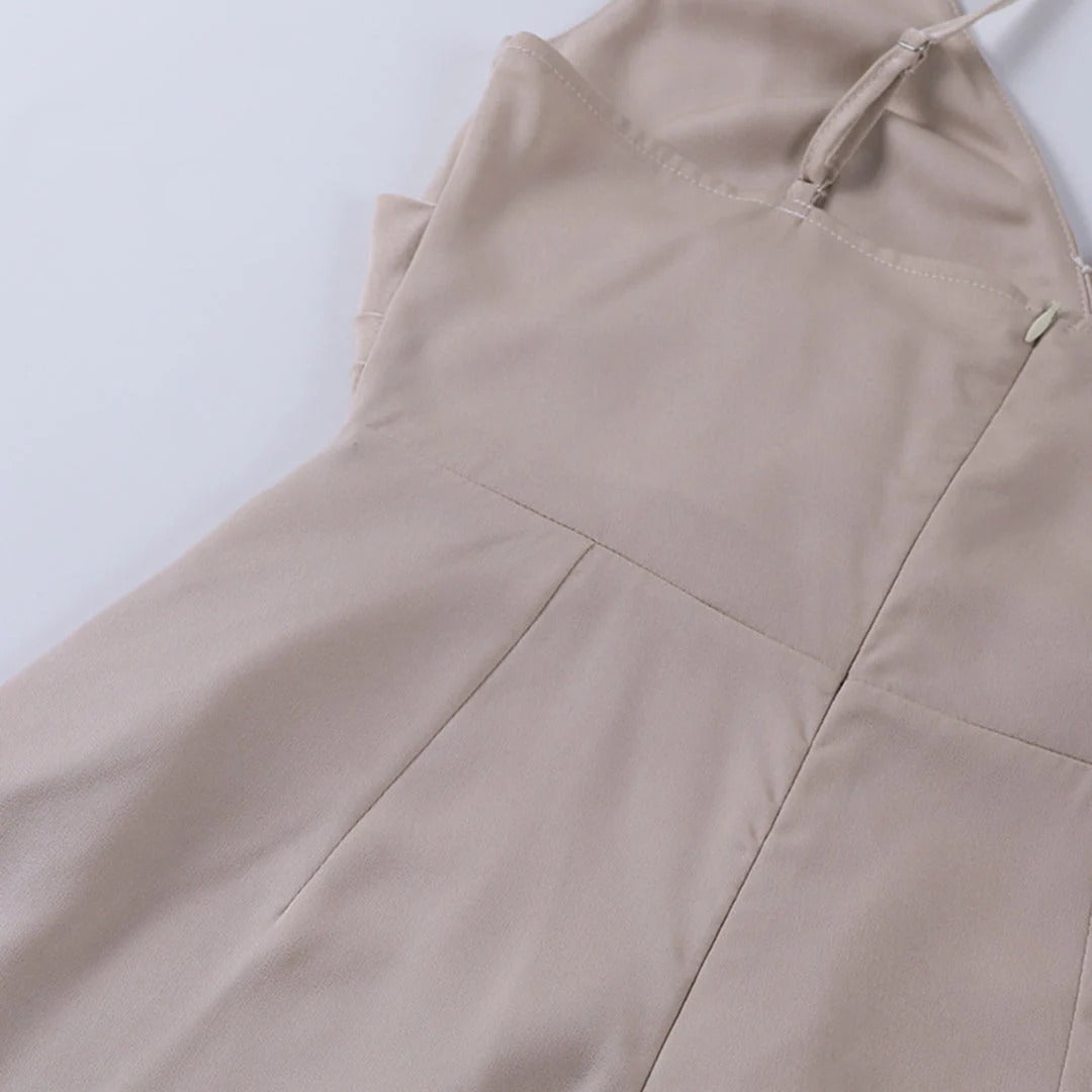 Evelyn - Elegant Women&