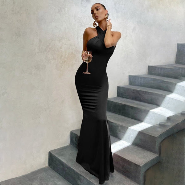 Evelyn - Elegant Women's Wedding Guest Maxi Dress with Halter Neck and Open Back