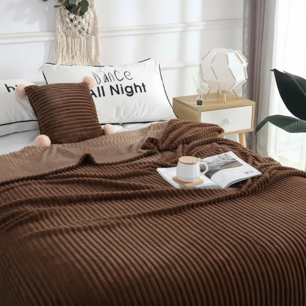Flannel Fleece Blanket | Wide Stripe Pattern | Soft Polyester | 59.1 x 78.7 in
