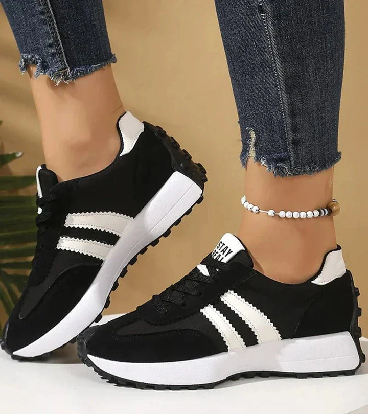 Hannah - Vintage Women&