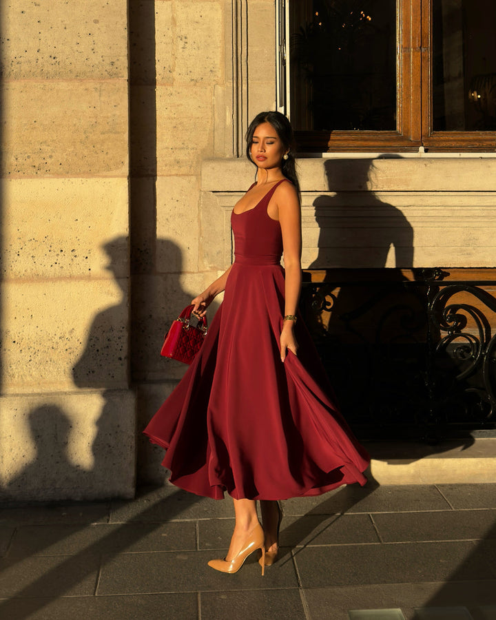 Isabella - Elegant Women&