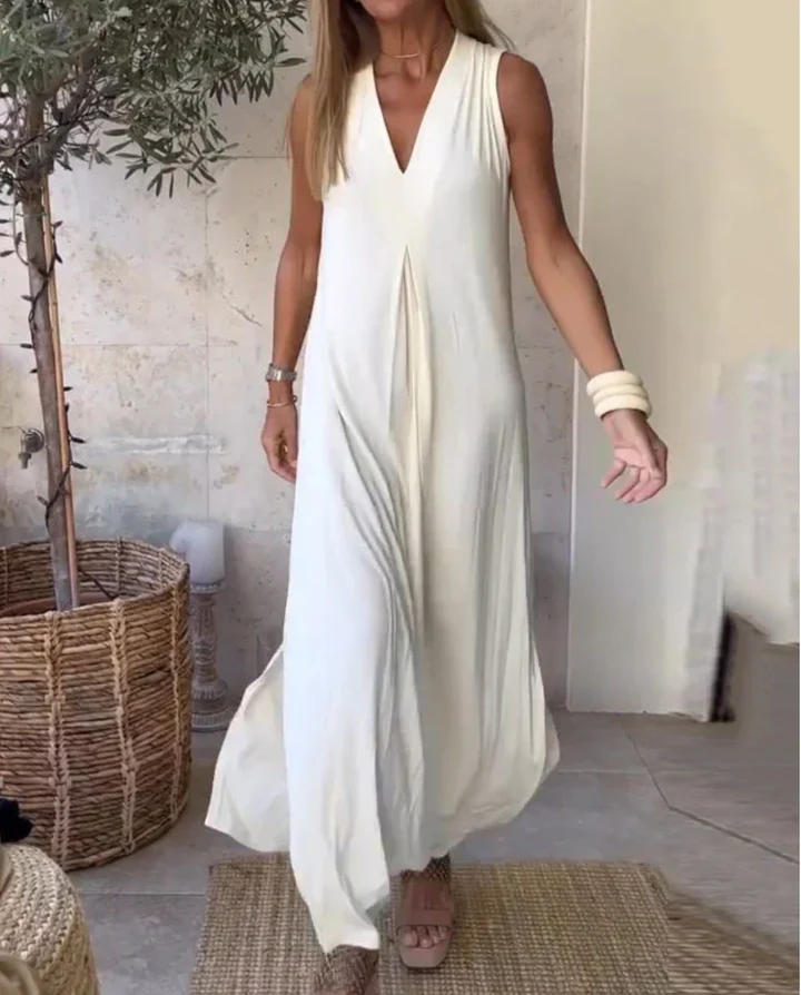 Jade - Minimalist Women's Wedding Guest Maxi Dress with Deep V-Neckline and Side Split
