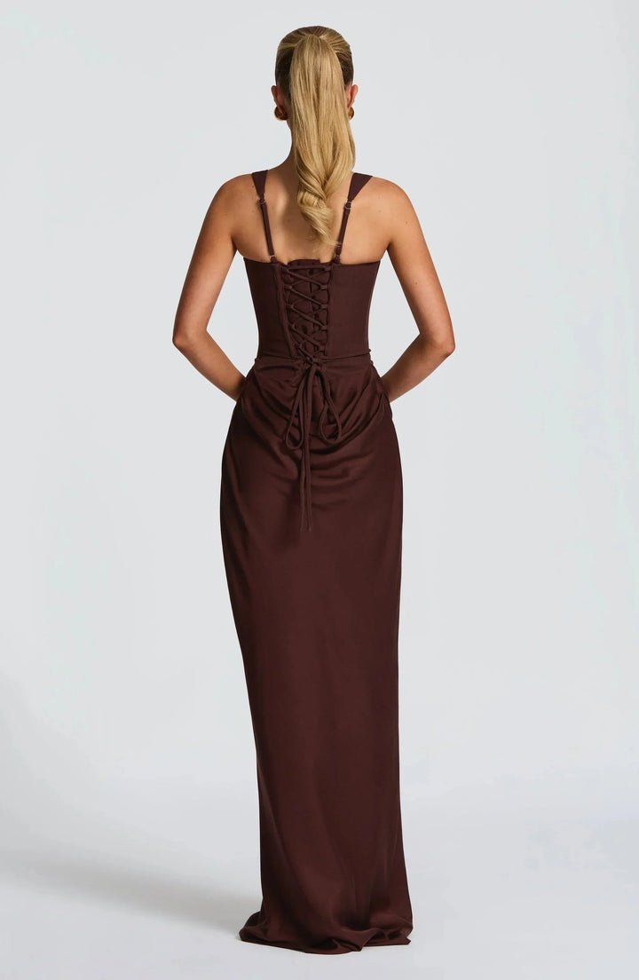Jasmine - Elegant Women&