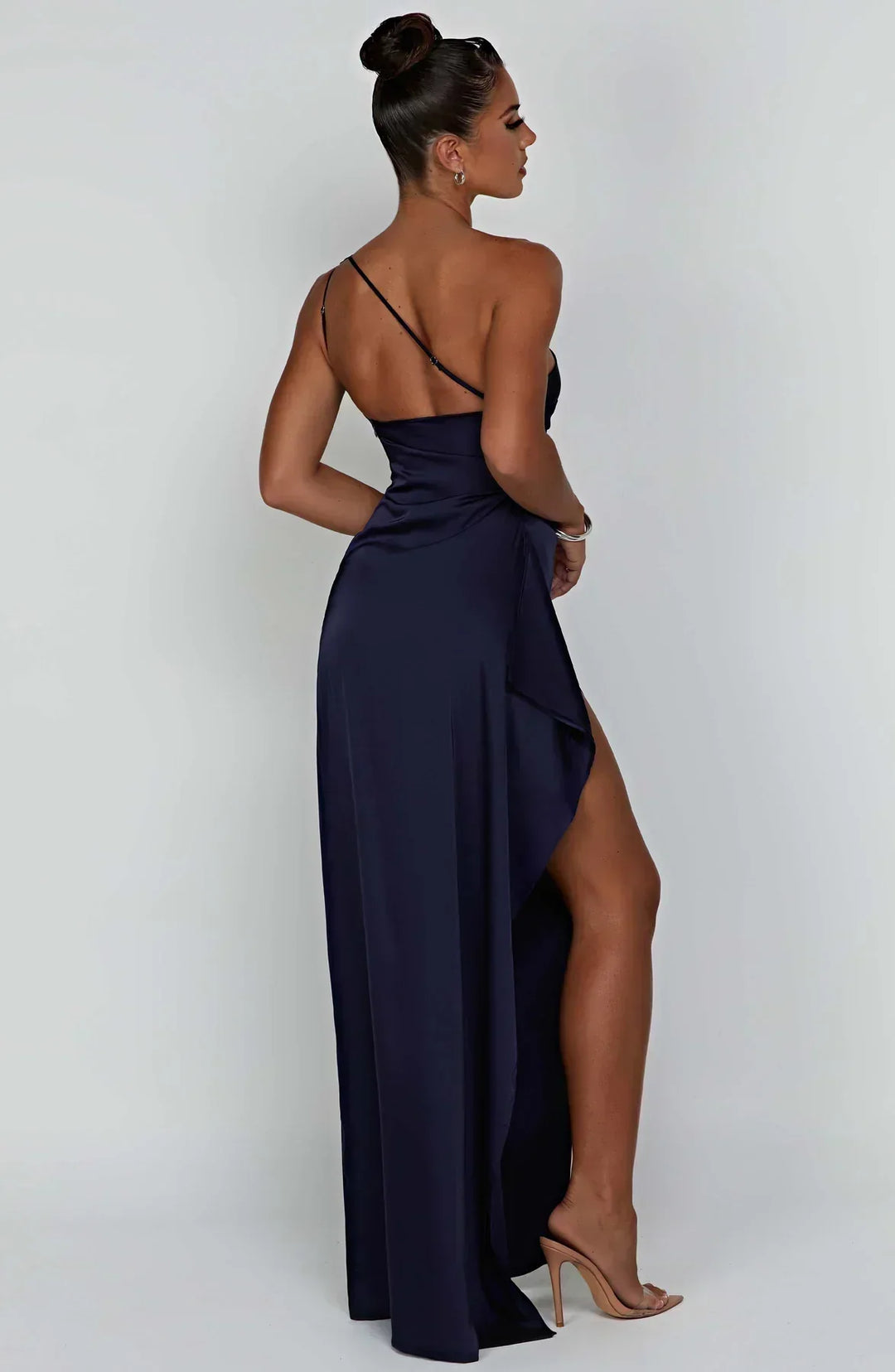Lily - Elegant Women&