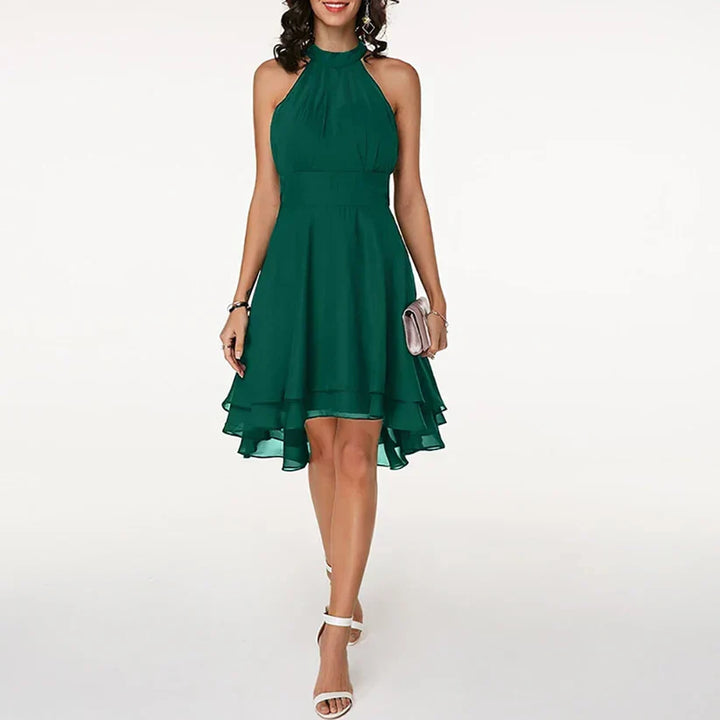 Naomi - Elegant Women&