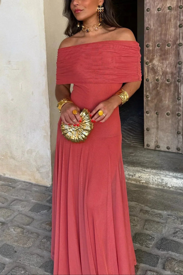 Naomi - Elegant Women&