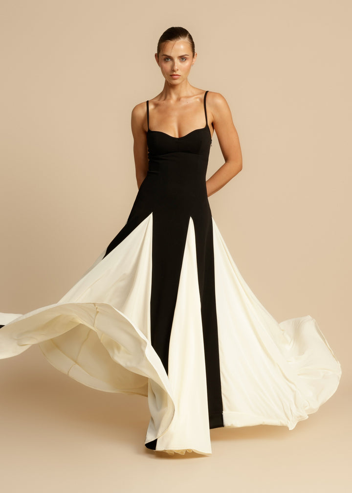 Olivia - Elegant Women&