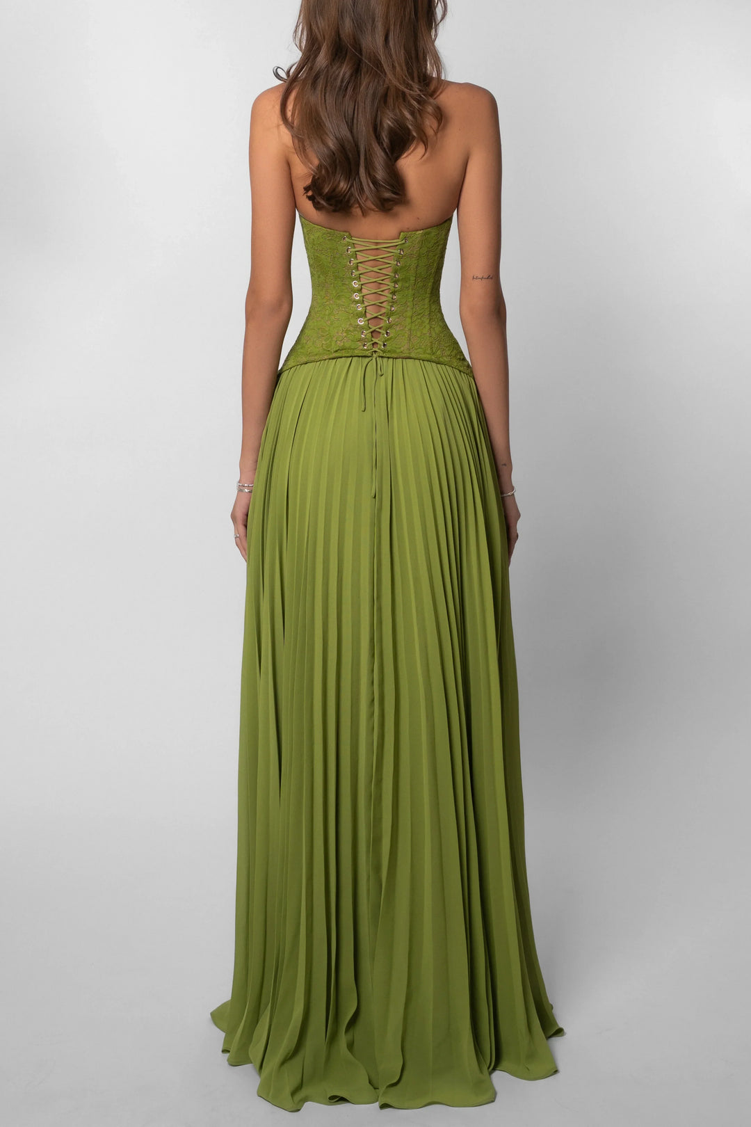 Savannah - Elegant Women&