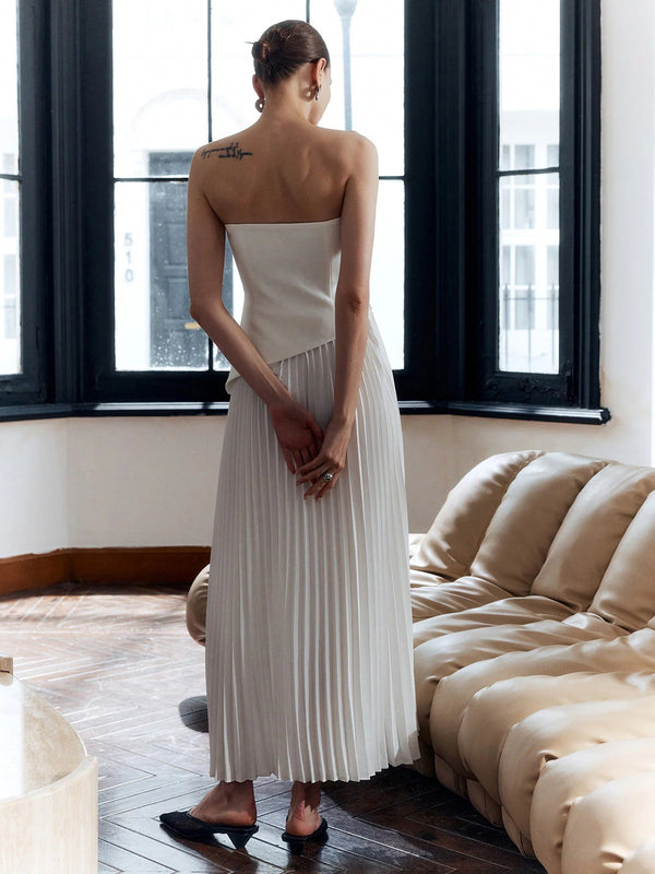 Sophia - Elegant Women's Wedding Guest Dress with Strapless Neckline and Pleated Split Skirt