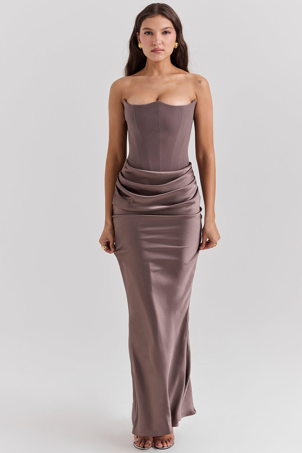 Sophia - Glamorous Women&
