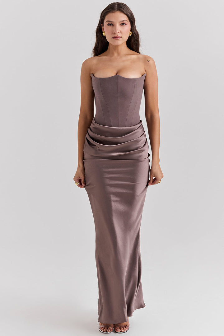 Sophia - Glamorous Women&