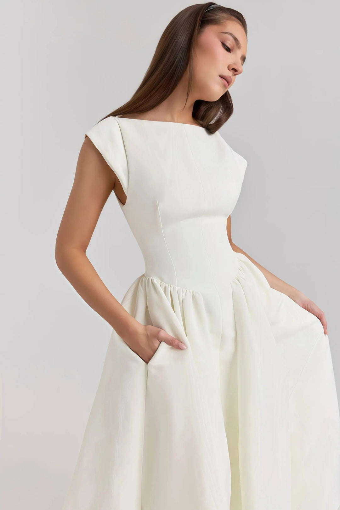 Vivienne - Elegant Women&