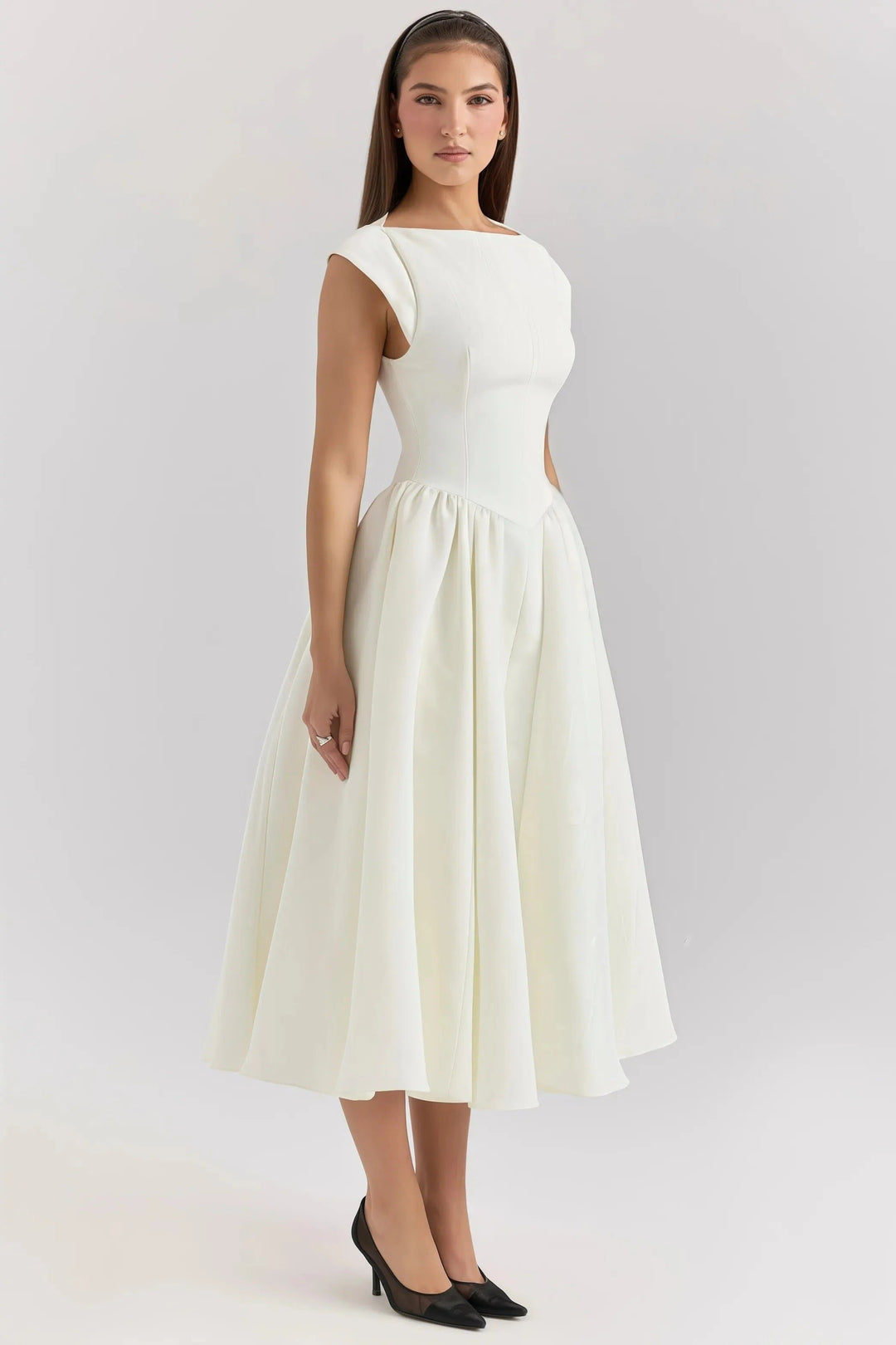 Vivienne - Elegant Women&