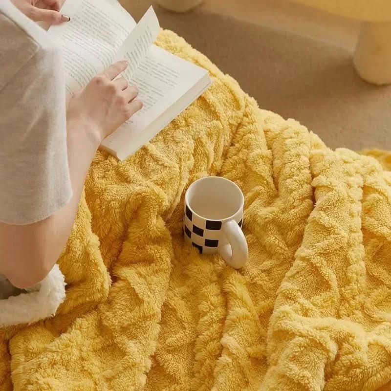 Winter Blanket | Fluffy Lambswool-Feel &amp; Microfiber Flannel | Double-Sided Cozy Bedspread