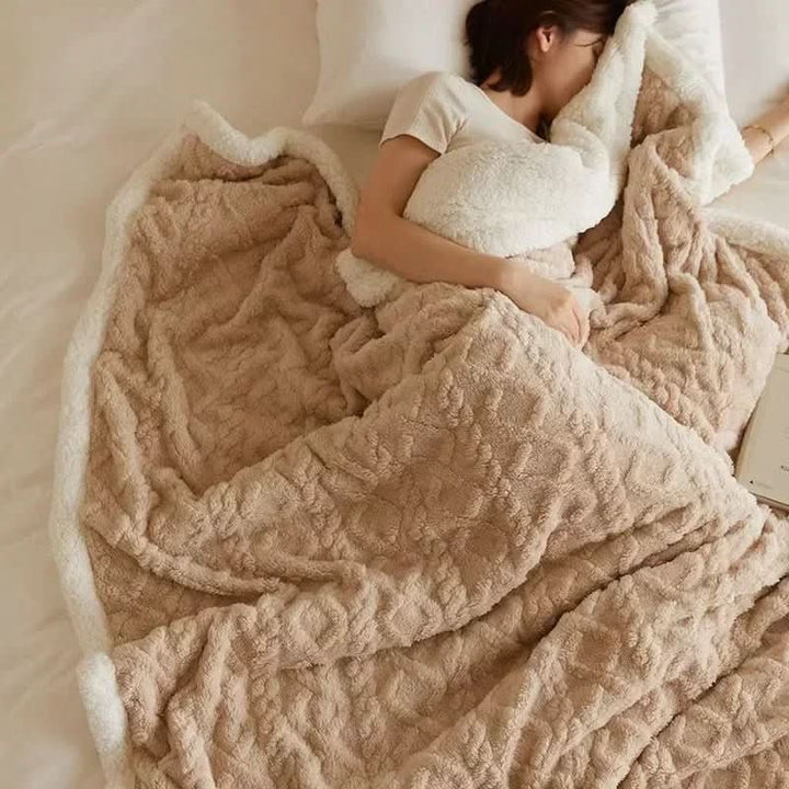 Winter Blanket | Fluffy Lambswool-Feel &amp; Microfiber Flannel | Double-Sided Cozy Bedspread